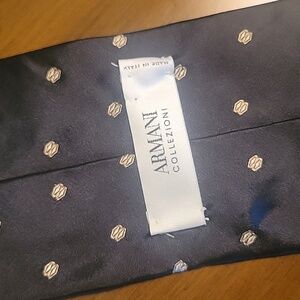 Armani 100%silk tie